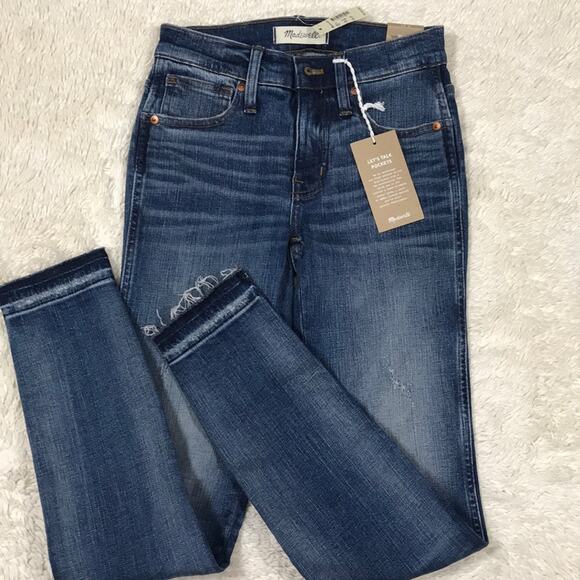 Madewell NWT High Rise Skinny Distressed Jean Staple Capsule Trendy Ladies - Picture 2 of 14